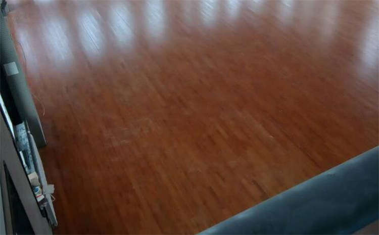 ?？跅鳂迥倔w育木地板施工方案